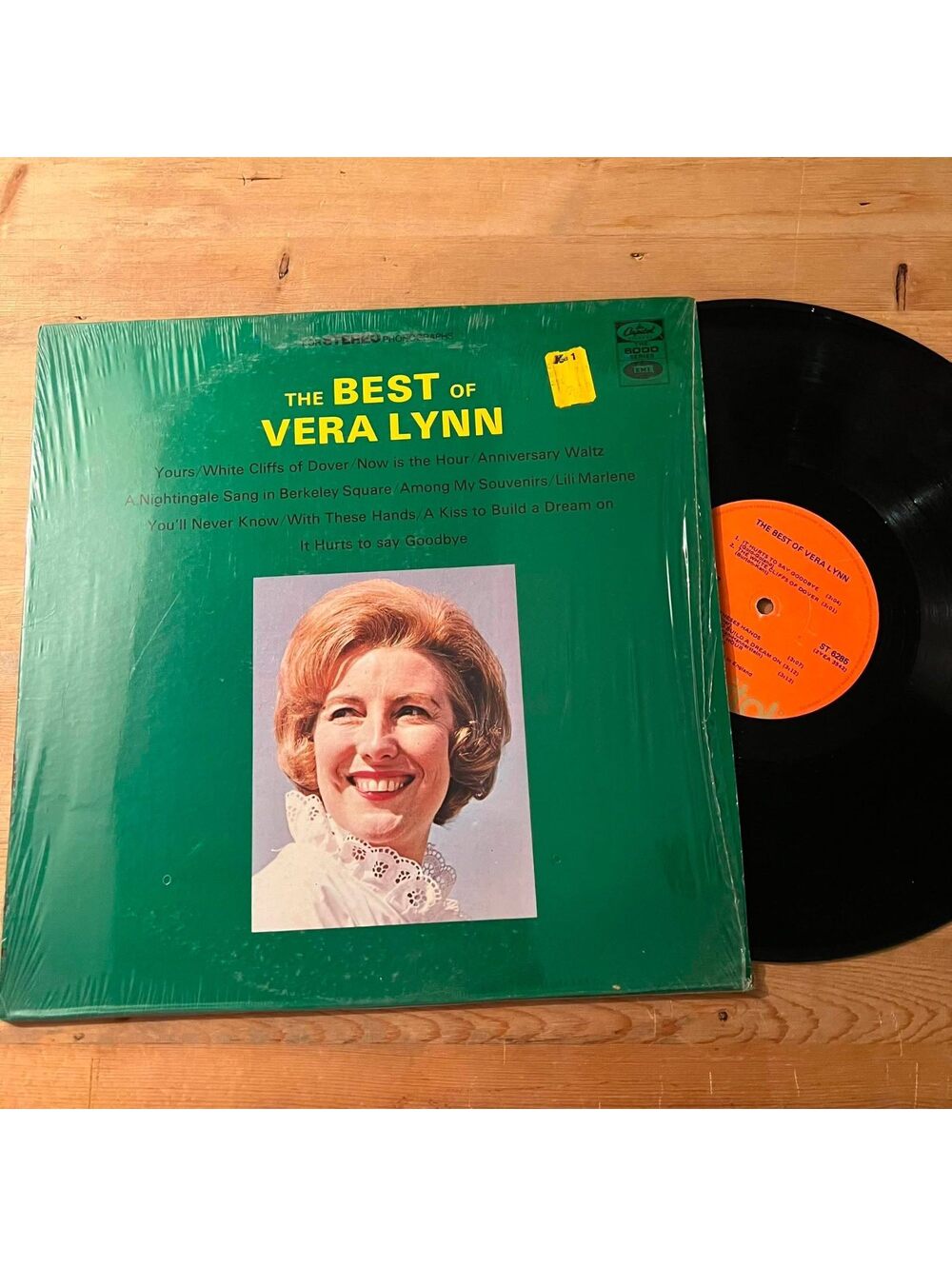Vera Lynn - The Best of Vera Lynn 33rpm VG+ VR21